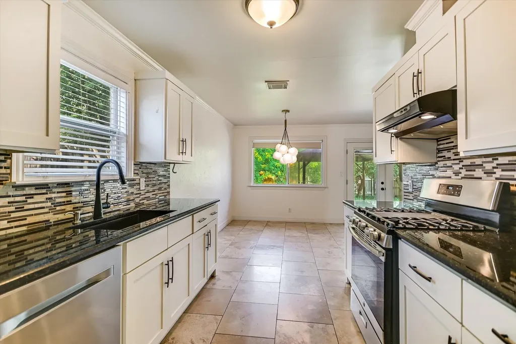 10405 Georgian Drive Austin TX 78753