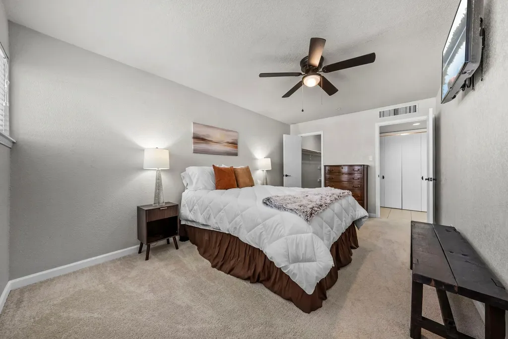 300 Out Yonder Horseshoe Bay TX 78657