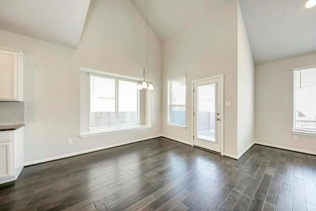 284 Everglade Drive Buda TX 78610
