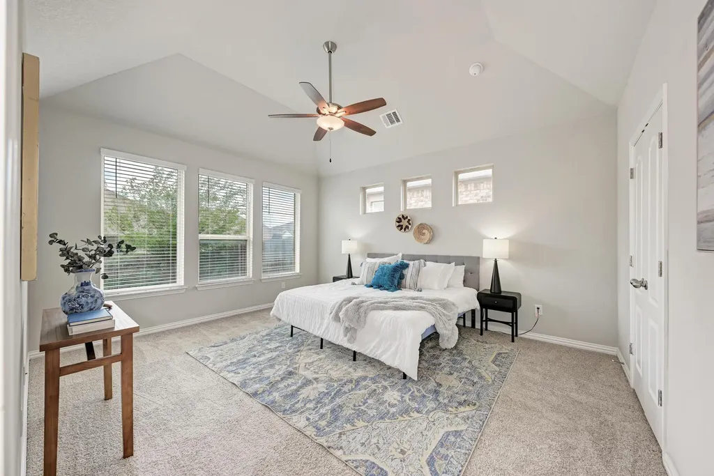 284 Everglade Drive Buda TX 78610
