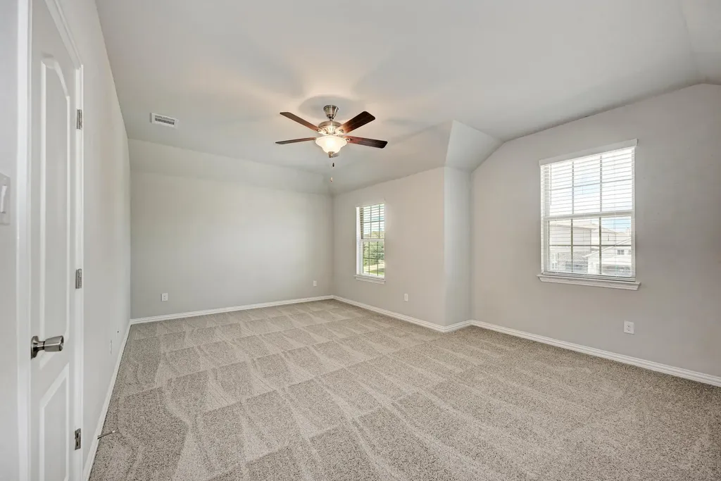 284 Everglade Drive Buda TX 78610