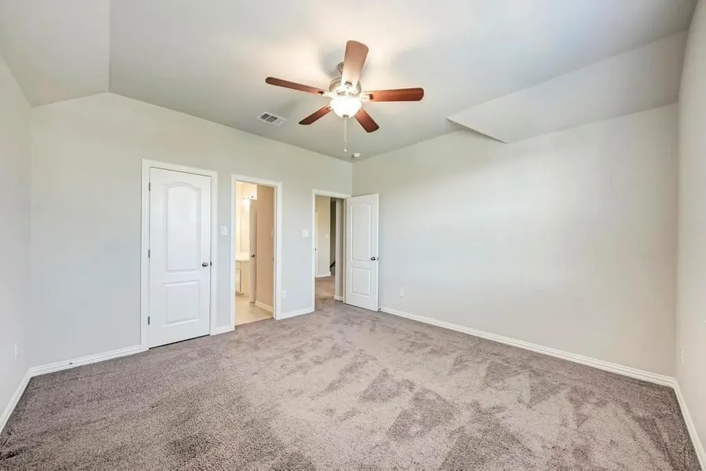 284 Everglade Drive Buda TX 78610