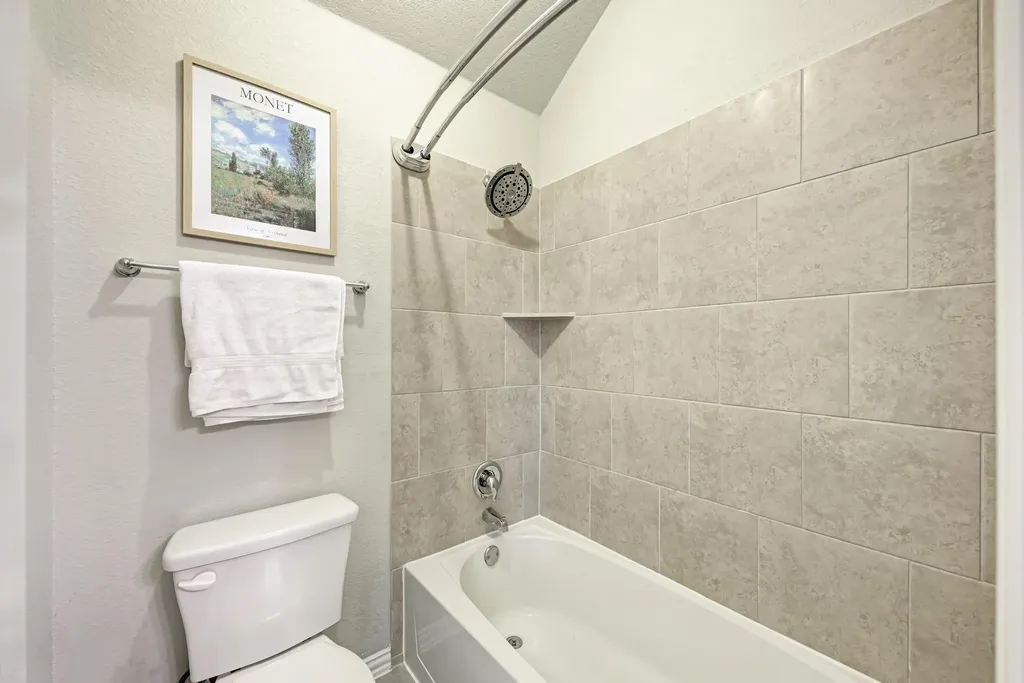 284 Everglade Drive Buda TX 78610