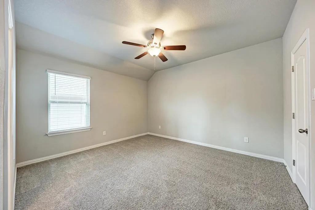 284 Everglade Drive Buda TX 78610