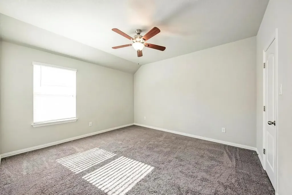 284 Everglade Drive Buda TX 78610