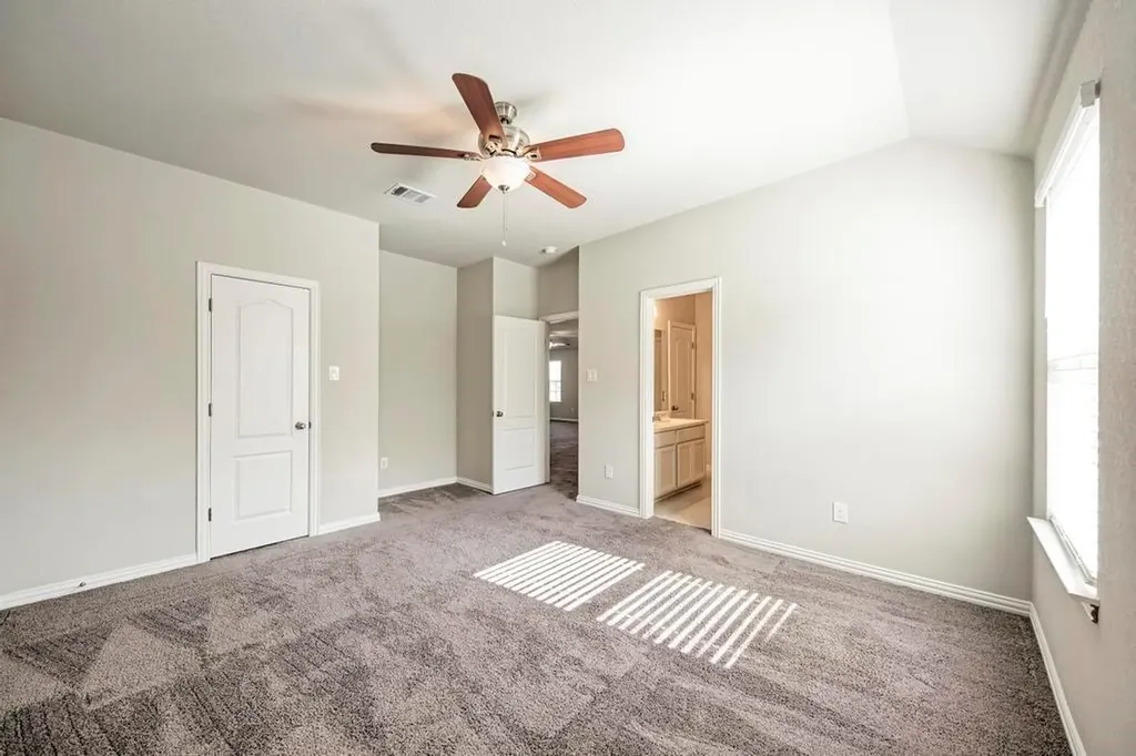 284 Everglade Drive Buda TX 78610