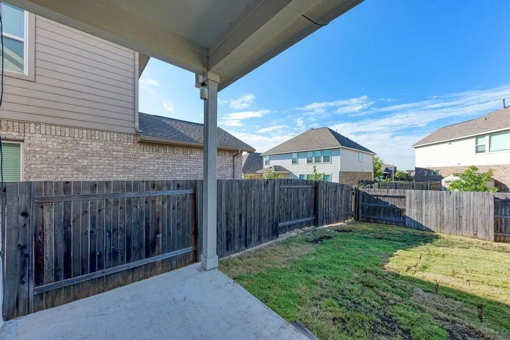 284 Everglade Drive Buda TX 78610