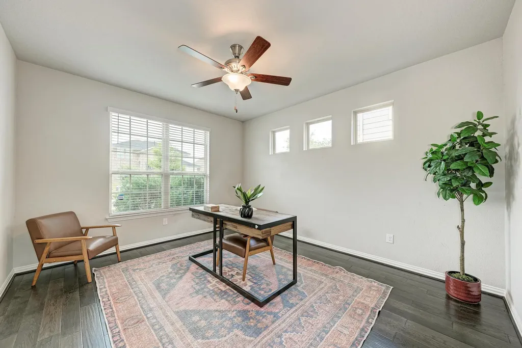 284 Everglade Drive Buda TX 78610