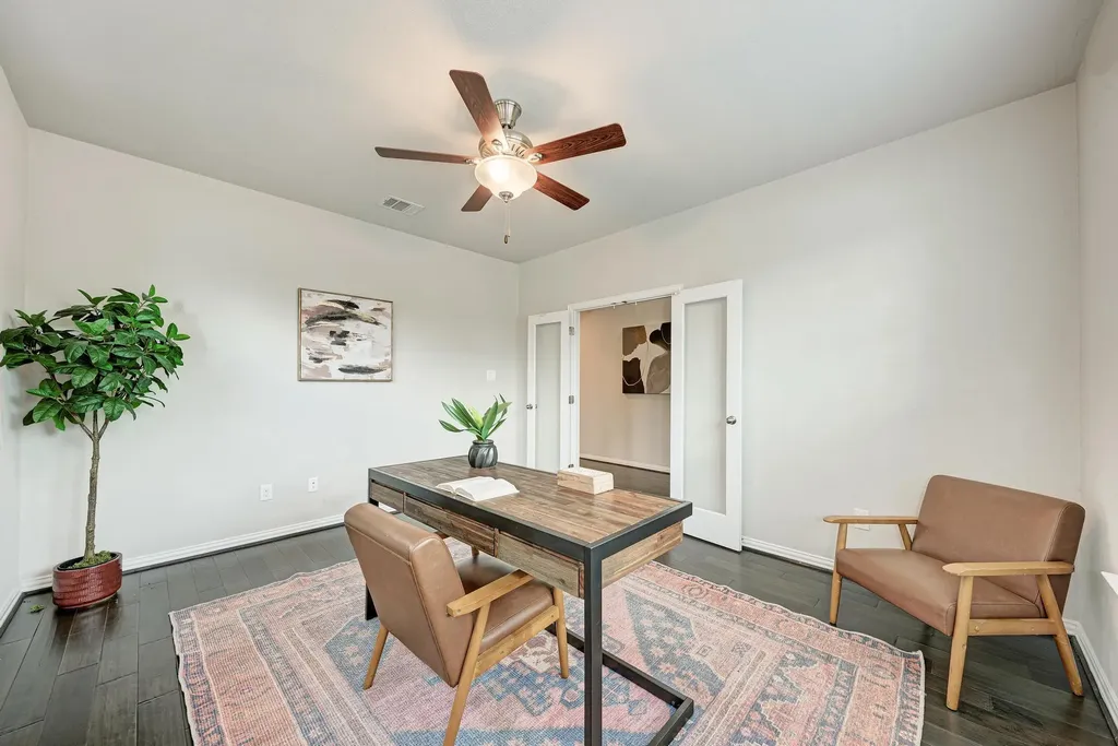 284 Everglade Drive Buda TX 78610