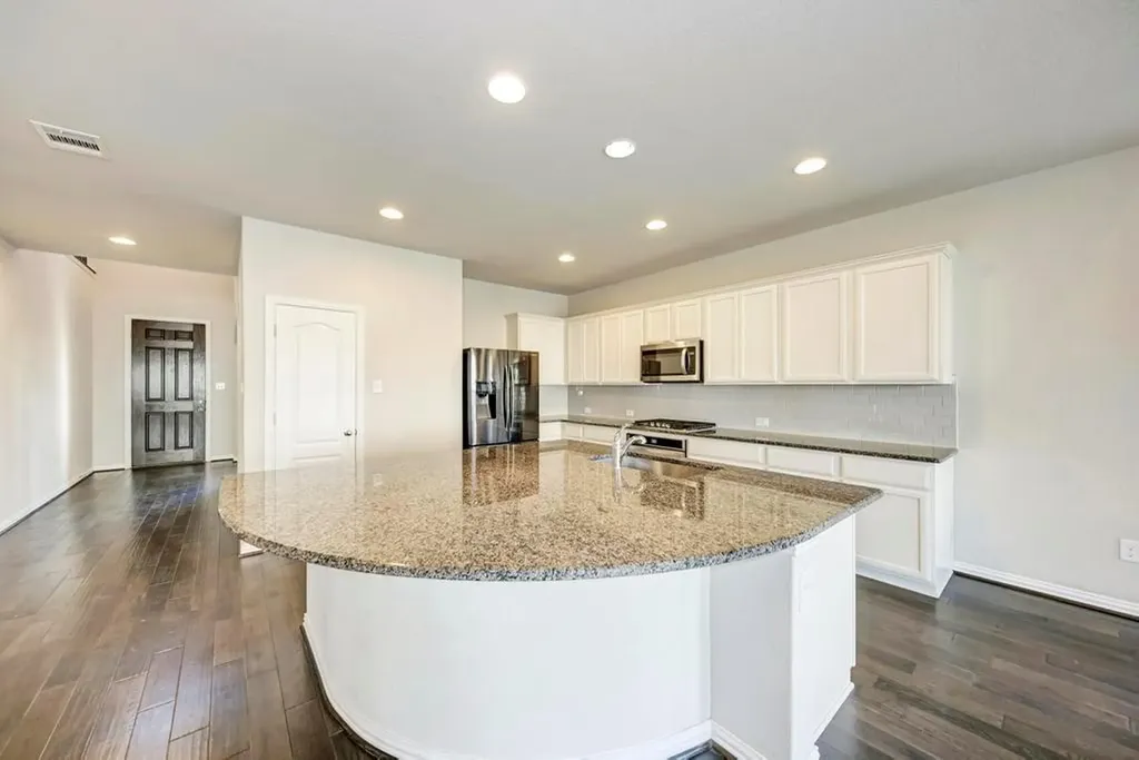 284 Everglade Drive Buda TX 78610