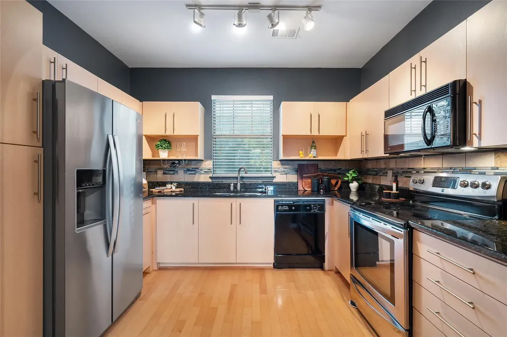 11203 Ranch Road 2222 Austin TX 78730