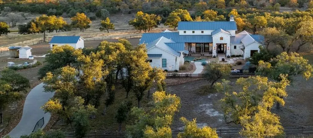 176 Inspiration Loop Fredericksburg TX 78624
