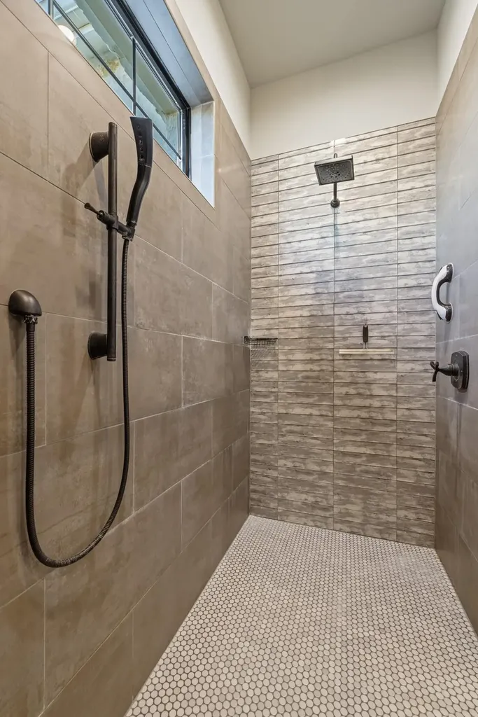 176 Inspiration Loop Fredericksburg TX 78624