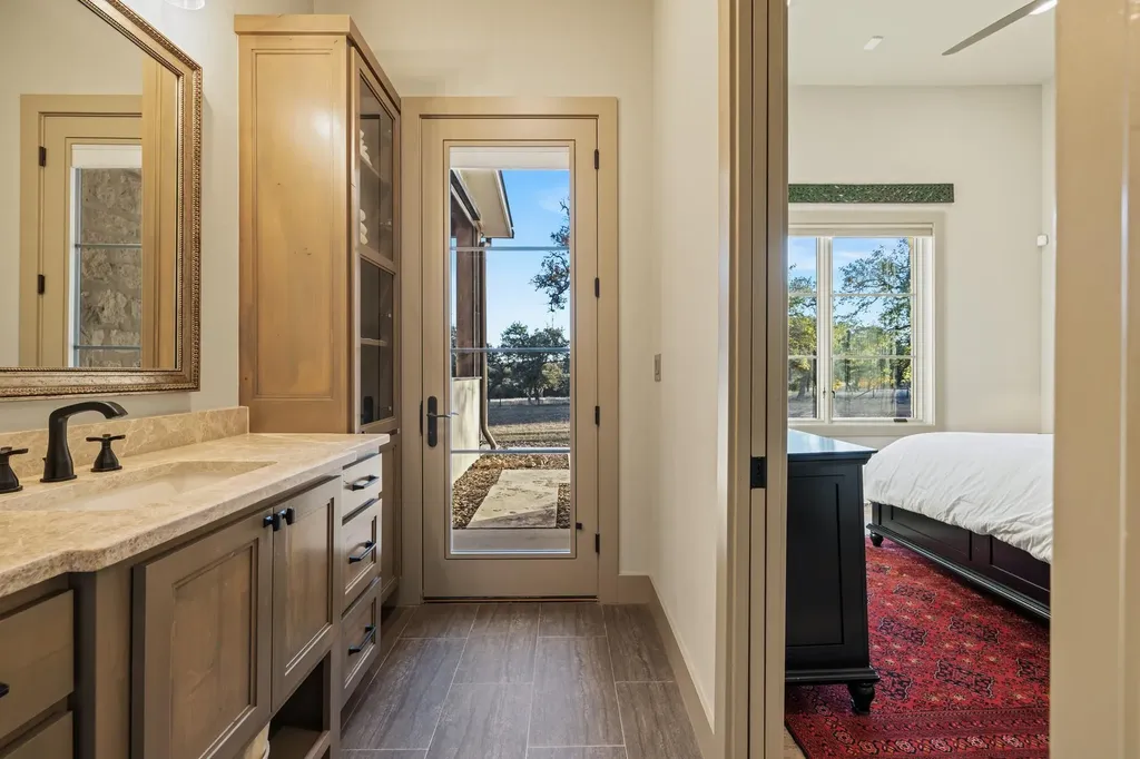 176 Inspiration Loop Fredericksburg TX 78624