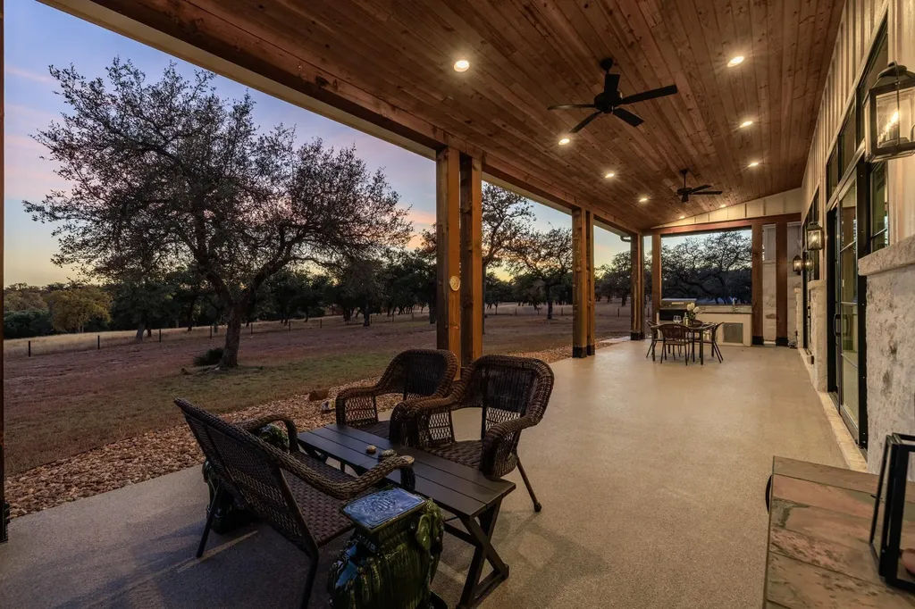 176 Inspiration Loop Fredericksburg TX 78624