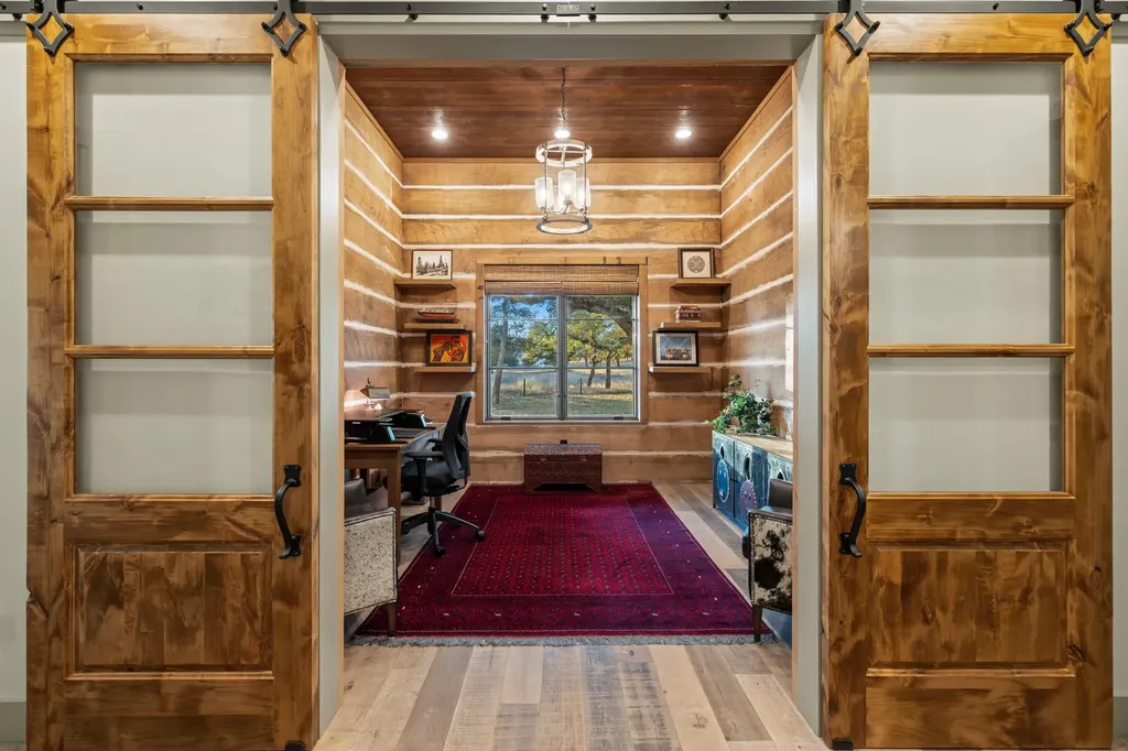 176 Inspiration Loop Fredericksburg TX 78624
