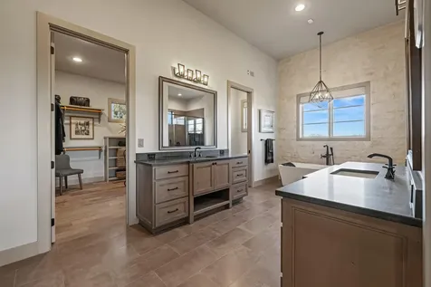 176 Inspiration Loop Fredericksburg TX 78624