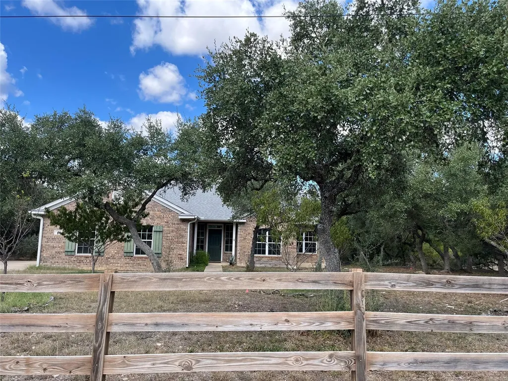 205 Homestead Road Kyle TX 78640