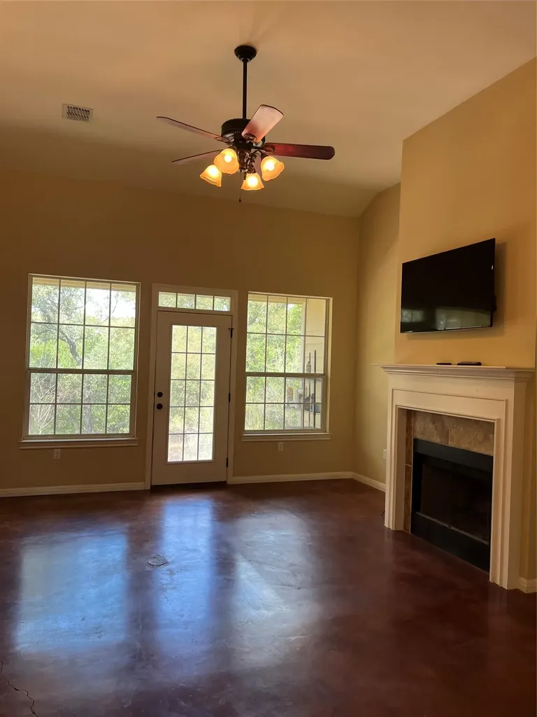 205 Homestead Road Kyle TX 78640