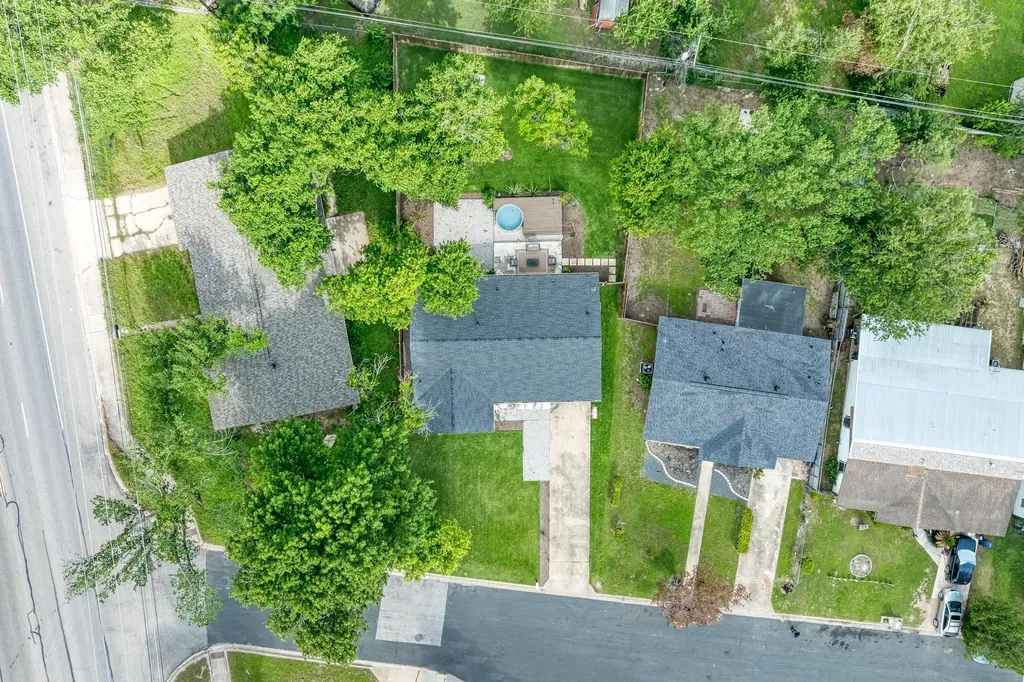 4702 Hilldale Drive Austin TX 78723