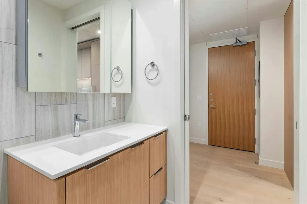 44 East Avenue Austin TX 78701