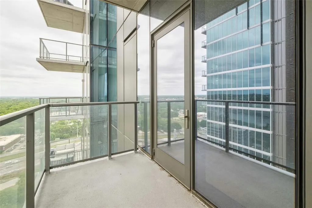 44 East Avenue Austin TX 78701