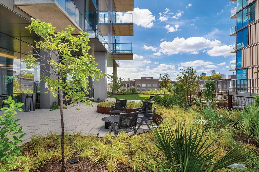 44 East Avenue Austin TX 78701