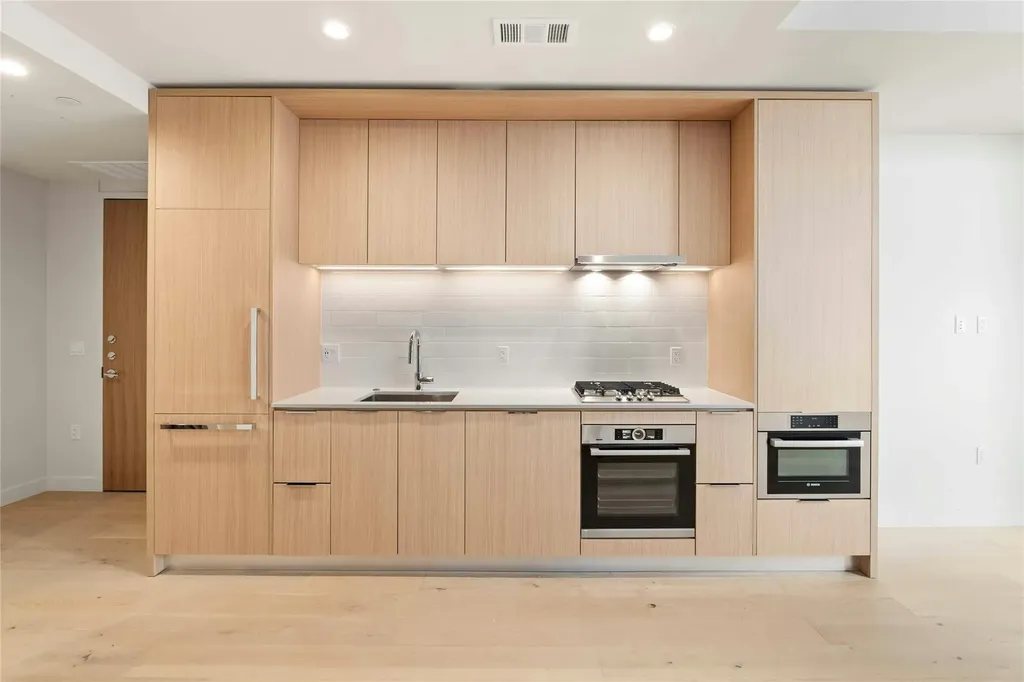 44 East Avenue Austin TX 78701