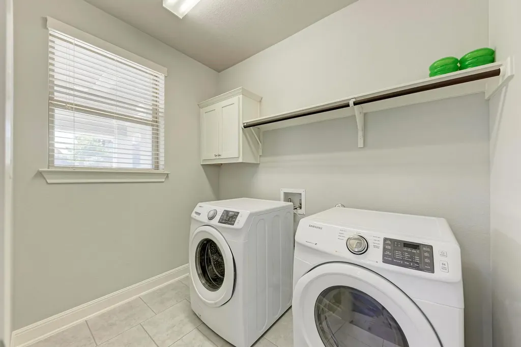 3229 Venezia View Leander TX 78641