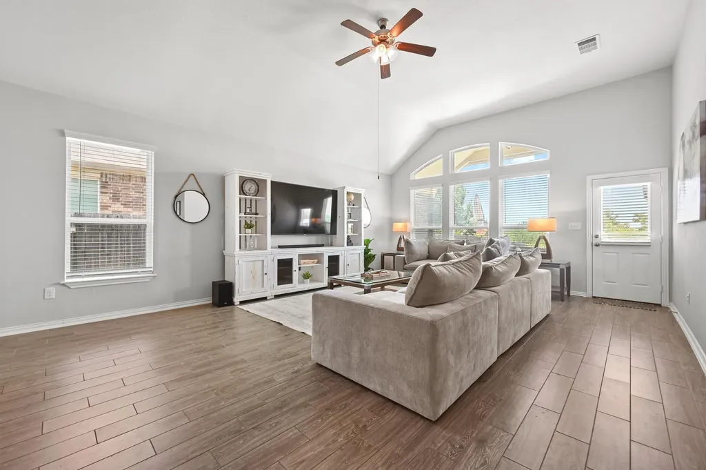 245 Natchez Drive Buda TX 78610