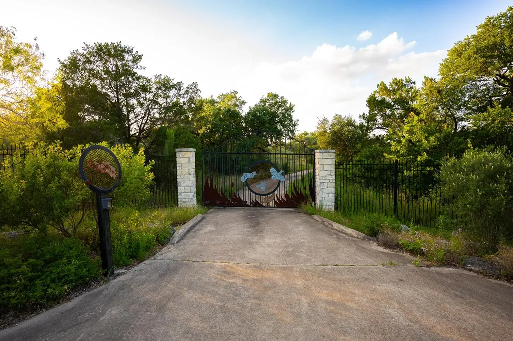 13800 Lone Rider Trail Austin TX 78738