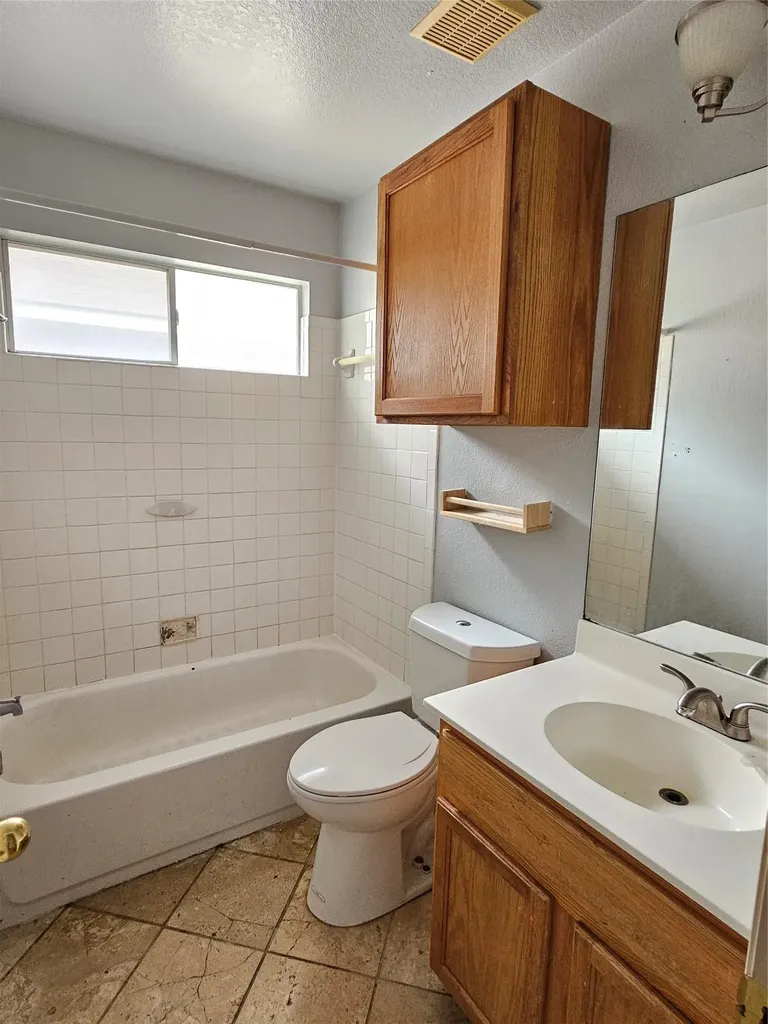 4672 Mather Kyle TX 78640