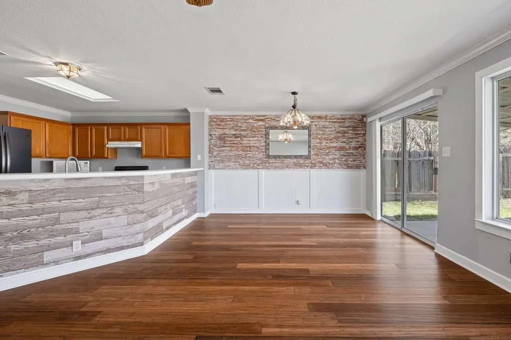 808 Minturn Lane Austin TX 78748