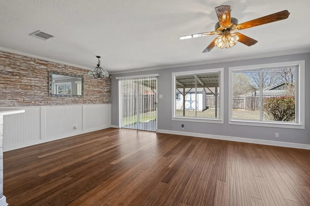 808 Minturn Lane Austin TX 78748