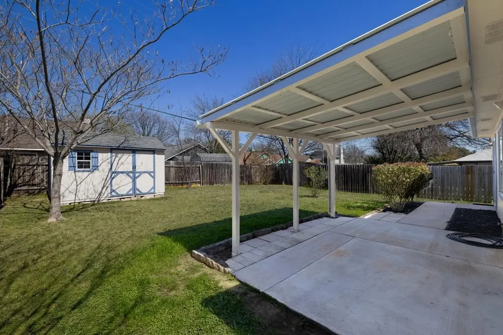 808 Minturn Lane Austin TX 78748
