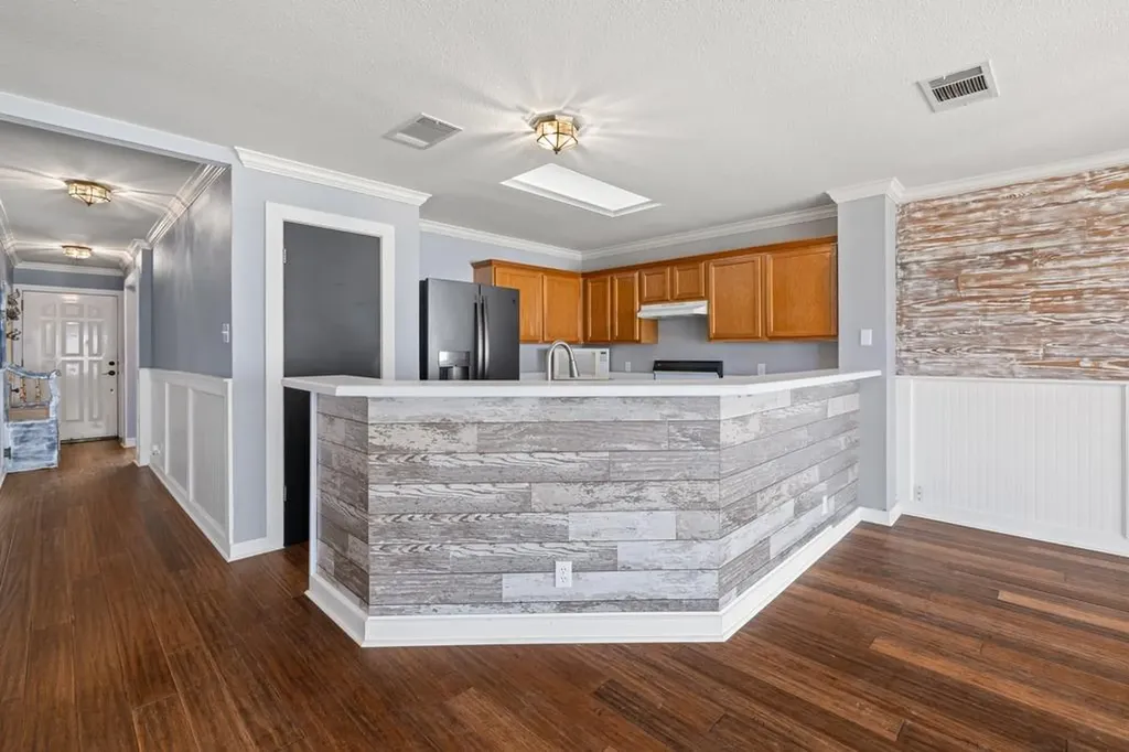 808 Minturn Lane Austin TX 78748