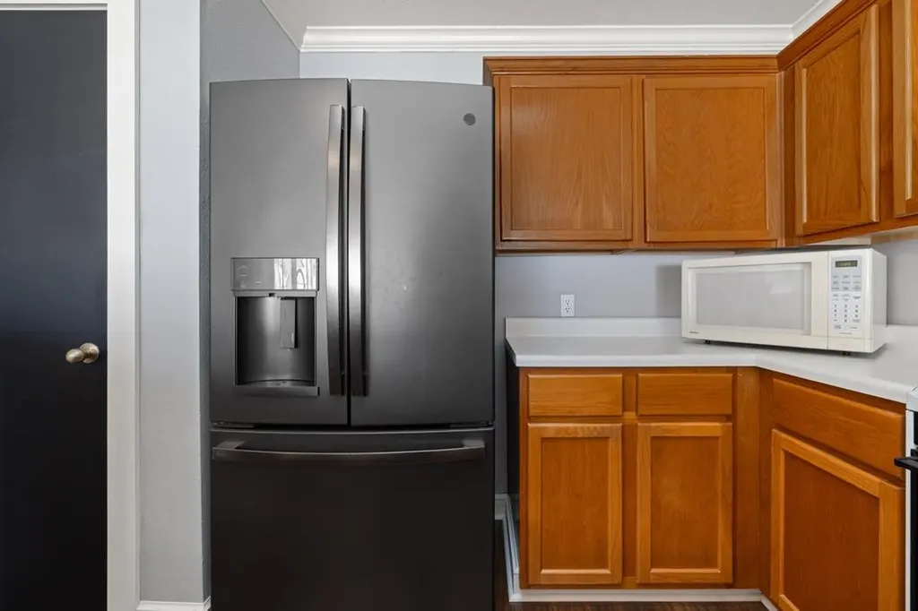 808 Minturn Lane Austin TX 78748