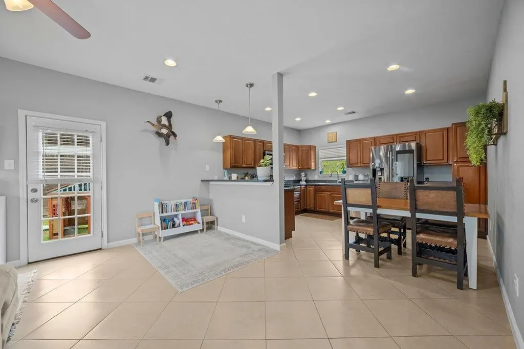10604 Lake Beach Drive Dripping Springs TX 78620