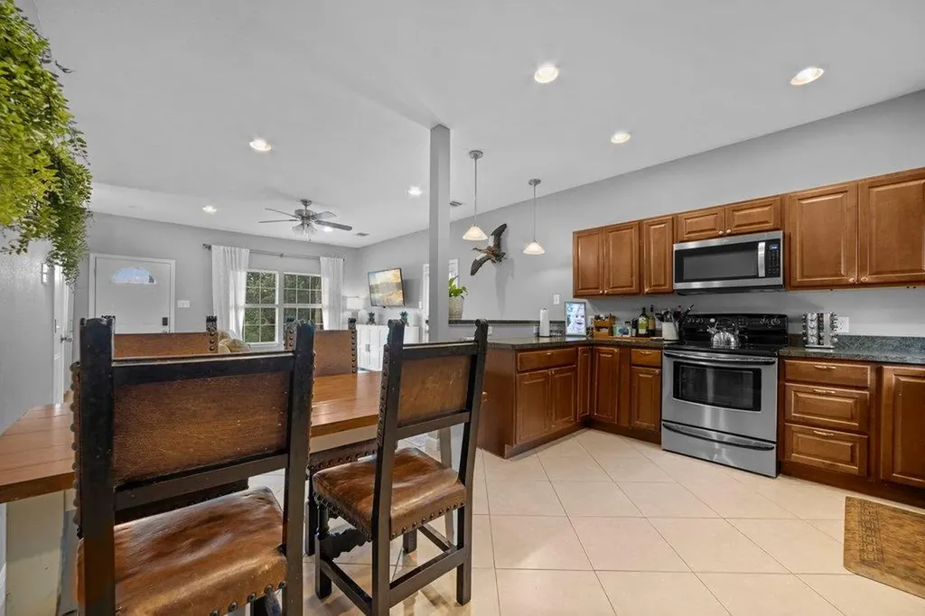 10604 Lake Beach Drive Dripping Springs TX 78620