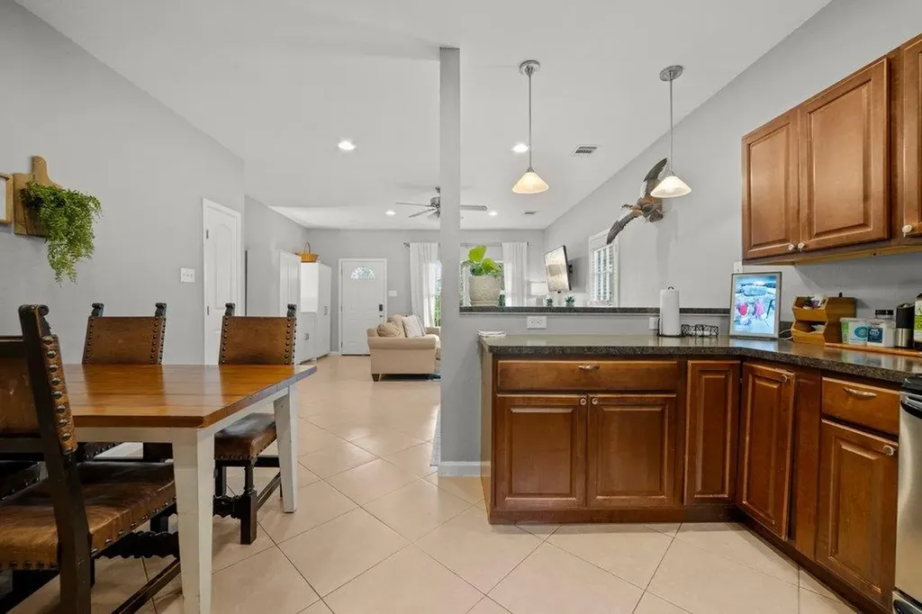 10604 Lake Beach Drive Dripping Springs TX 78620