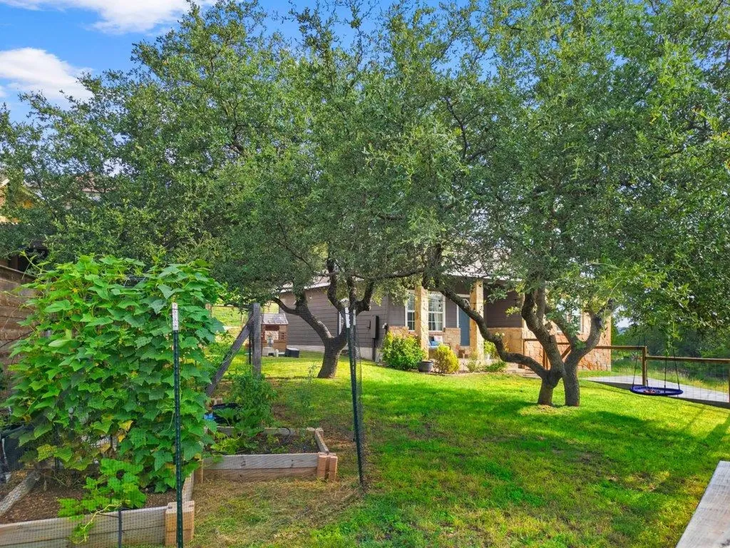 10604 Lake Beach Drive Dripping Springs TX 78620