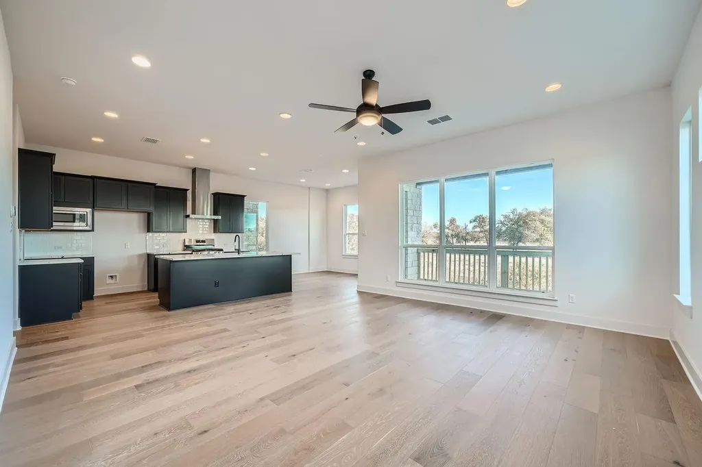 1531 N Red Bud Lane Round Rock TX 78665