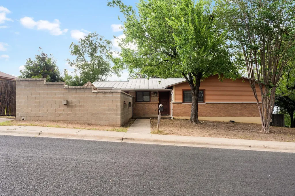 1179 Poquito Street Austin TX 78702