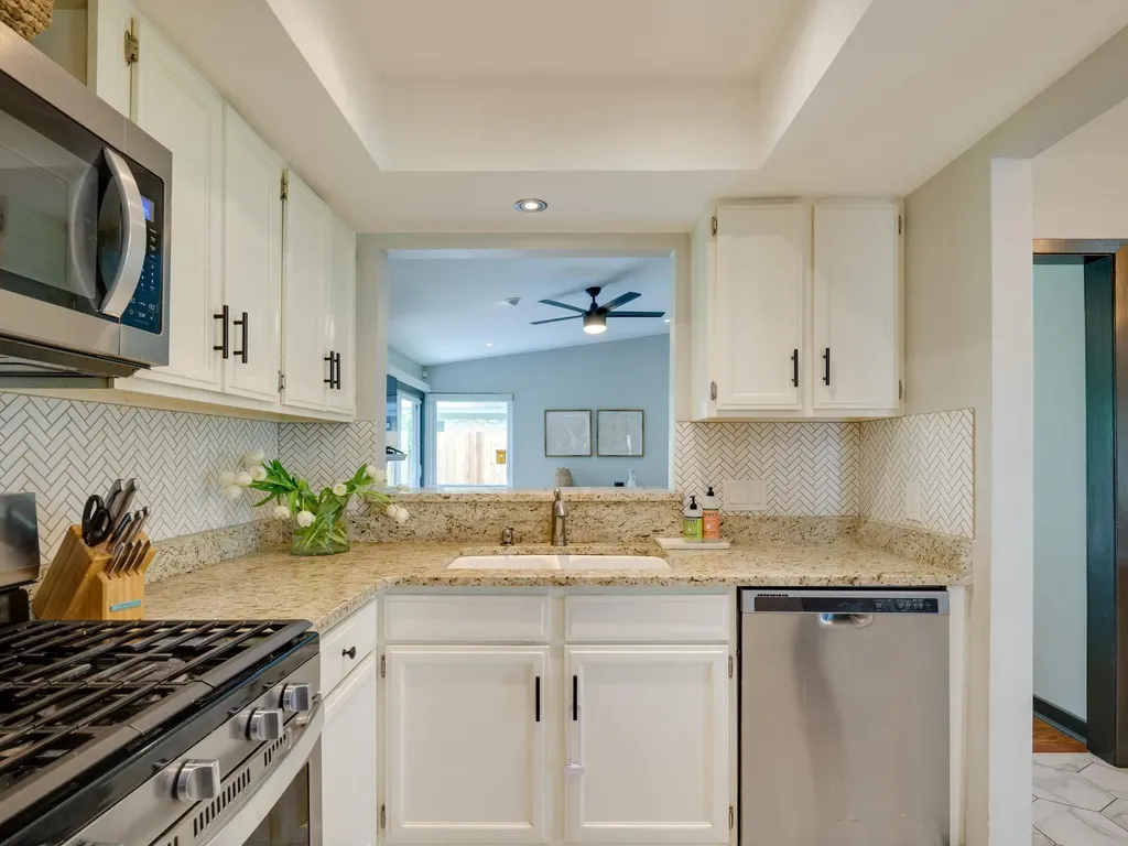 3203 Foster Lane Austin TX 78757