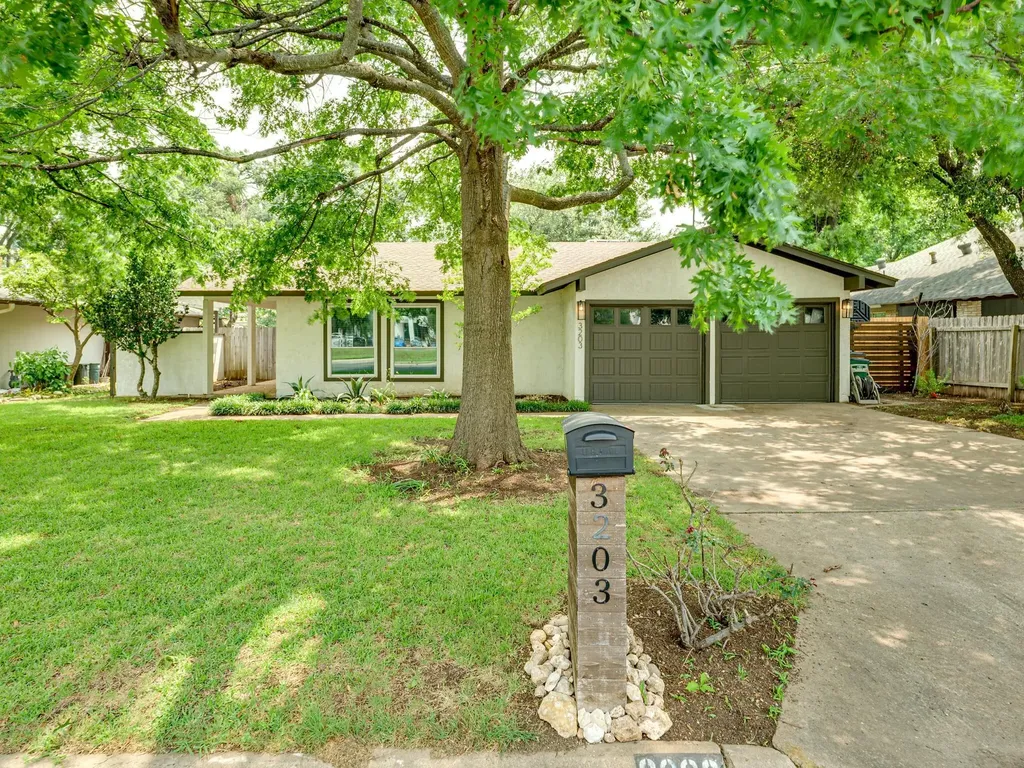3203 Foster Lane Austin TX 78757