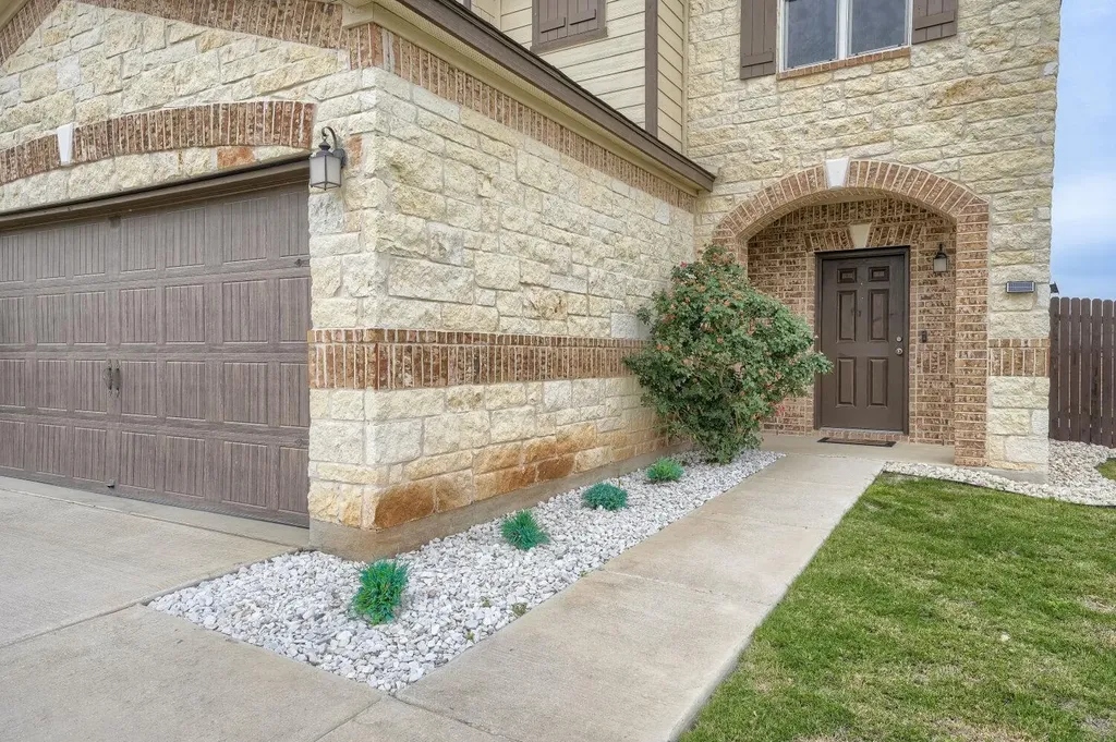 19201 James Carter Jr Street Manor TX 78653