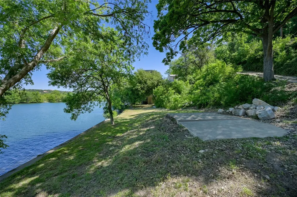 4200 Rivercrest Drive Austin TX 78746