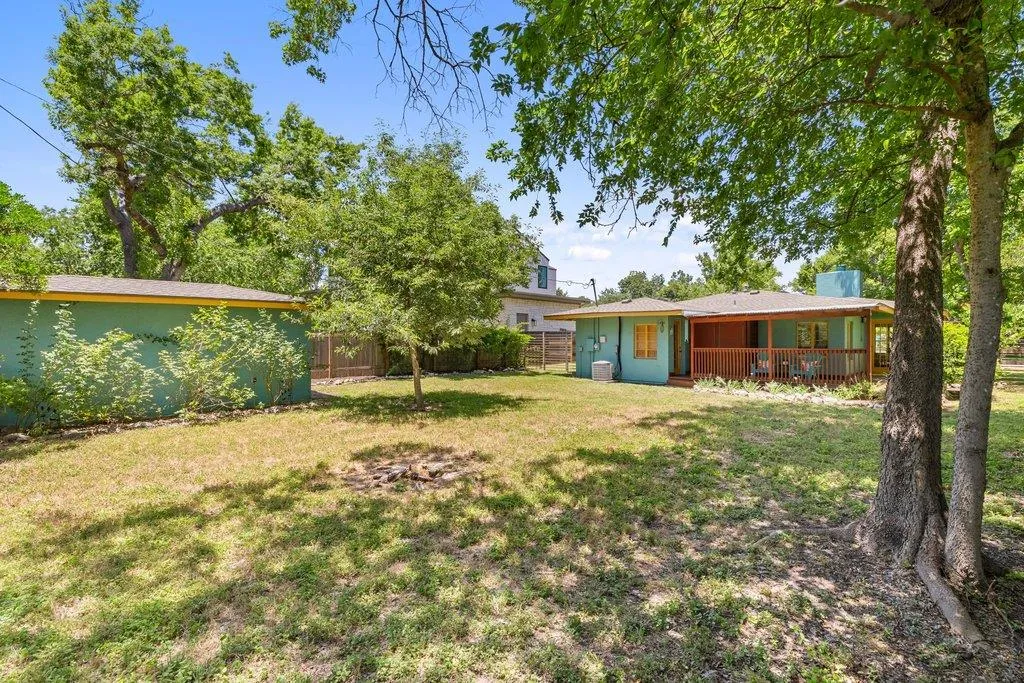 1723 E 38th Street Austin TX 78722