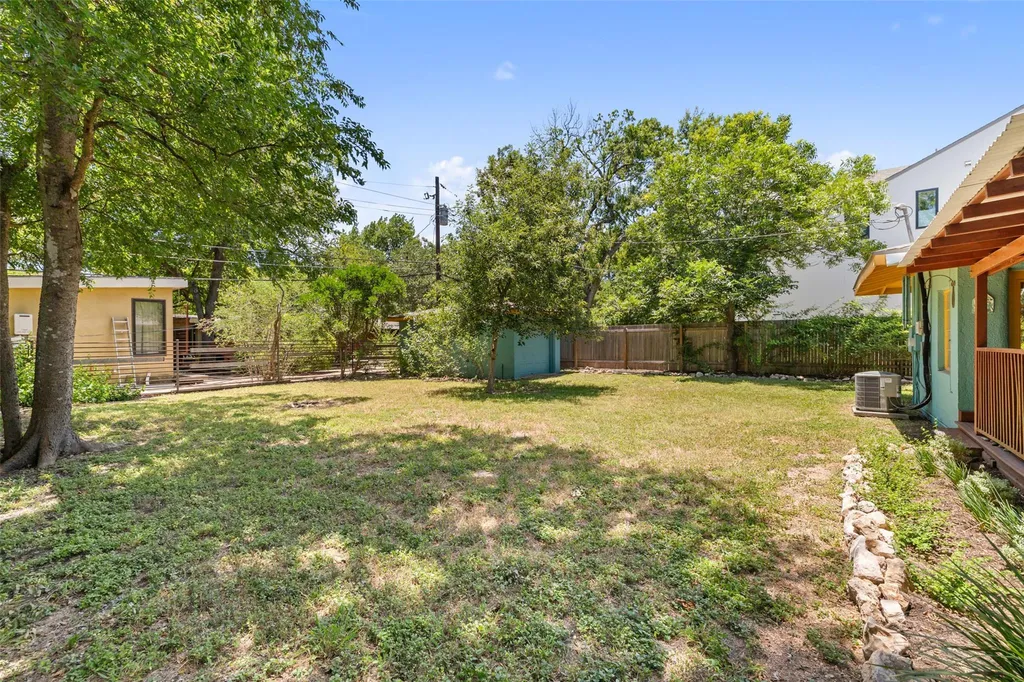1723 E 38th Street Austin TX 78722