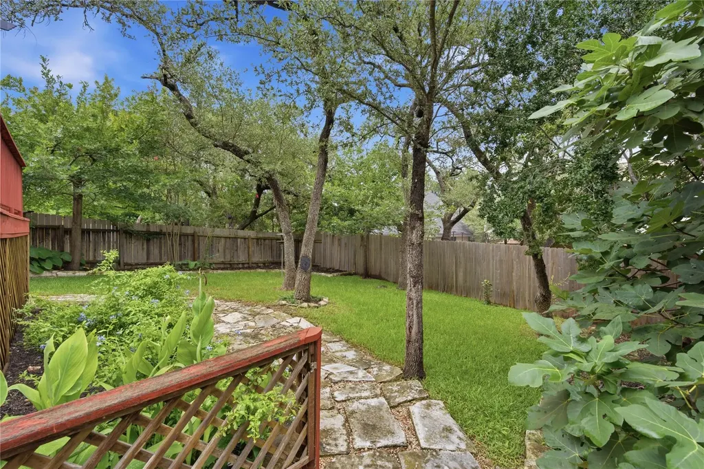 11213 Savin Hill Lane Austin TX 78739